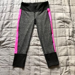 Victoria secret capris, size small.